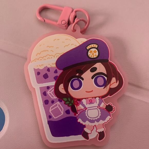 Jill Valentine Jumbo Pin and Acrylic Keychain Bundle - Picture 3 of 4